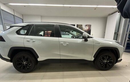 Toyota RAV4, 2024 год, 4 350 000 рублей, 11 фотография