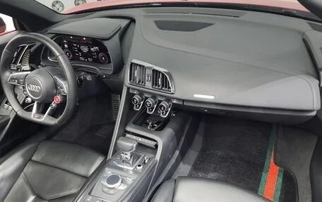 Audi R8, 2022 год, 16 730 000 рублей, 9 фотография