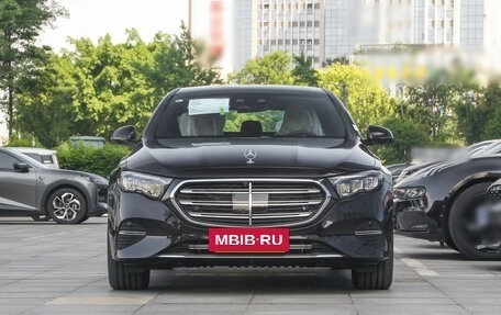 Mercedes-Benz E-Класс, 2025 год, 9 300 077 рублей, 2 фотография
