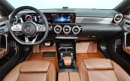 Mercedes-Benz CLA, 2021 год, 3 210 000 рублей, 4 фотография