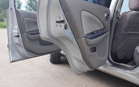 Nissan Almera, 2001 год, 260 000 рублей, 5 фотография
