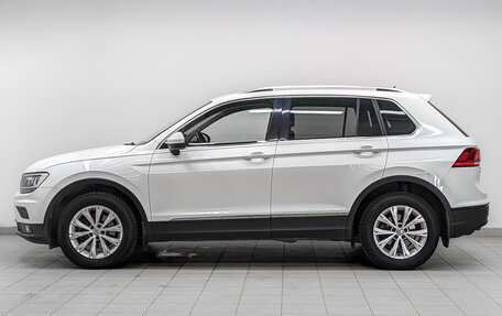 Volkswagen Tiguan II, 2018 год, 2 373 000 рублей, 8 фотография