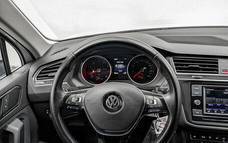 Volkswagen Tiguan II, 2018 год, 2 373 000 рублей, 21 фотография