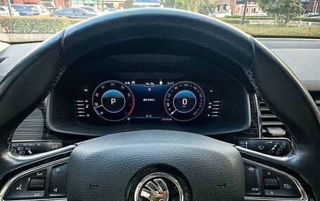 Skoda Kodiaq I, 2022 год, 1 600 000 рублей, 11 фотография