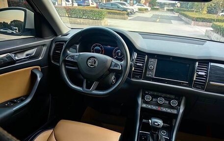 Skoda Kodiaq I, 2022 год, 1 600 000 рублей, 9 фотография