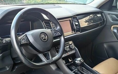 Skoda Kodiaq I, 2022 год, 1 600 000 рублей, 7 фотография