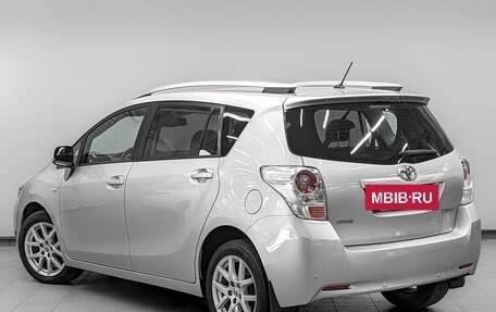 Toyota Verso I, 2010 год, 1 390 000 рублей, 7 фотография