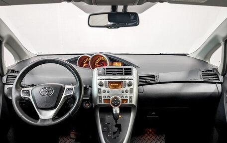 Toyota Verso I, 2010 год, 1 390 000 рублей, 14 фотография