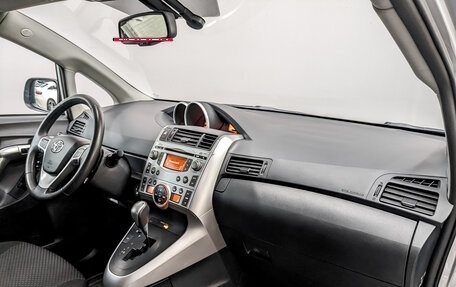 Toyota Verso I, 2010 год, 1 390 000 рублей, 11 фотография