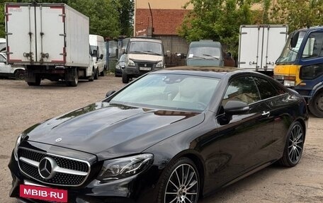 Mercedes-Benz E-Класс, 2018 год, 4 500 000 рублей, 2 фотография