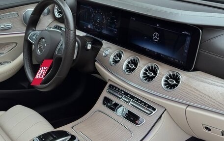 Mercedes-Benz E-Класс, 2018 год, 4 500 000 рублей, 12 фотография