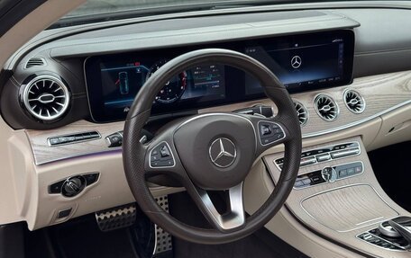 Mercedes-Benz E-Класс, 2018 год, 4 500 000 рублей, 22 фотография