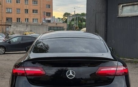Mercedes-Benz E-Класс, 2018 год, 4 500 000 рублей, 33 фотография