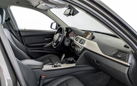 BMW 3 серия, 2015 год, 1 640 000 рублей, 11 фотография