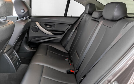 BMW 3 серия, 2015 год, 1 640 000 рублей, 12 фотография