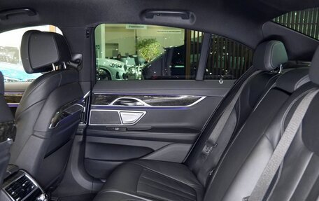 BMW 7 серия, 2019 год, 6 140 000 рублей, 11 фотография
