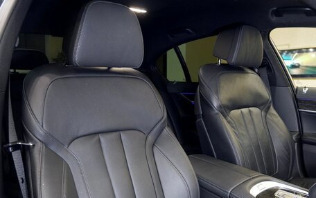 BMW 7 серия, 2019 год, 6 140 000 рублей, 10 фотография