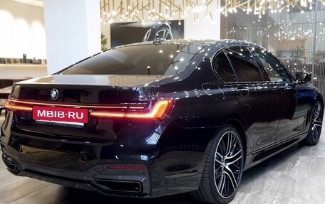 BMW 7 серия, 2019 год, 6 140 000 рублей, 2 фотография