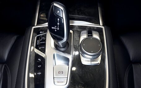 BMW 7 серия, 2019 год, 6 140 000 рублей, 19 фотография