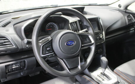 Subaru XV II, 2017 год, 1 985 000 рублей, 10 фотография