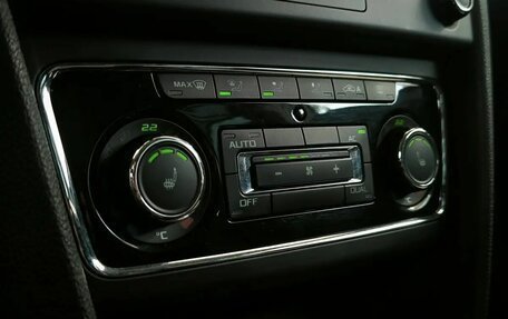 Skoda Superb III рестайлинг, 2012 год, 950 000 рублей, 9 фотография