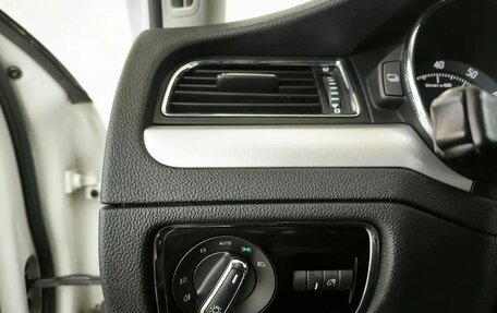 Skoda Superb III рестайлинг, 2012 год, 950 000 рублей, 10 фотография