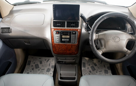 Toyota Gaia, 2000 год, 549 000 рублей, 7 фотография