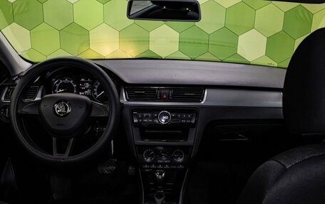 Skoda Rapid I, 2019 год, 1 250 000 рублей, 14 фотография