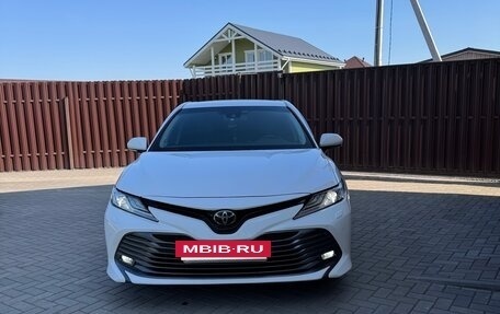 Toyota Camry, 2019 год, 2 600 000 рублей, 7 фотография