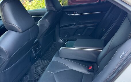 Toyota Camry, 2019 год, 2 600 000 рублей, 23 фотография