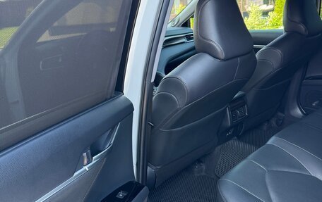 Toyota Camry, 2019 год, 2 600 000 рублей, 24 фотография