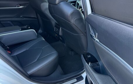 Toyota Camry, 2019 год, 2 600 000 рублей, 26 фотография