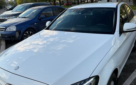 Mercedes-Benz C-Класс, 2017 год, 1 990 000 рублей, 5 фотография