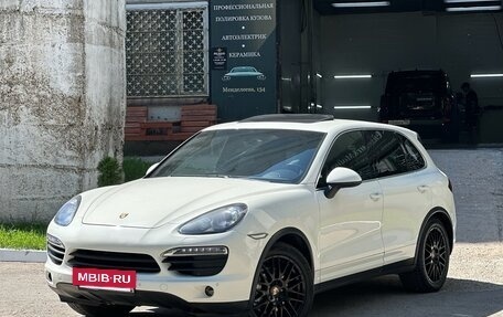 Porsche Cayenne III, 2010 год, 1 840 000 рублей, 2 фотография
