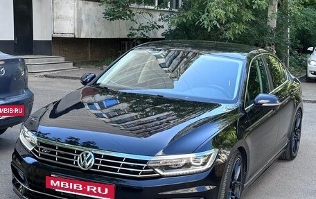 Volkswagen Passat B8 рестайлинг, 2018 год, 2 600 000 рублей, 9 фотография