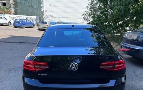 Volkswagen Passat B8 рестайлинг, 2018 год, 2 600 000 рублей, 13 фотография