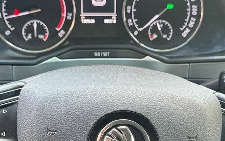 Skoda Superb III рестайлинг, 2019 год, 1 600 000 рублей, 10 фотография