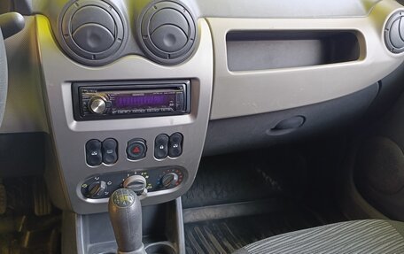 Renault Logan I, 2010 год, 380 000 рублей, 2 фотография
