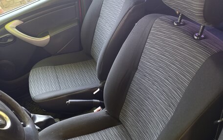 Renault Logan I, 2010 год, 380 000 рублей, 4 фотография