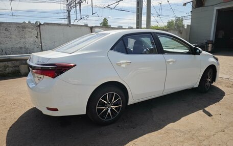 Toyota Corolla, 2019 год, 1 900 000 рублей, 10 фотография