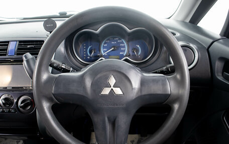 Mitsubishi Colt VI рестайлинг, 2004 год, 449 000 рублей, 13 фотография