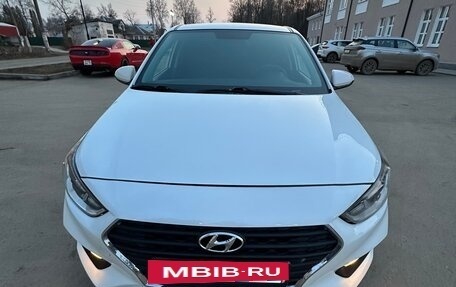 Hyundai Solaris II рестайлинг, 2020 год, 1 280 000 рублей, 4 фотография