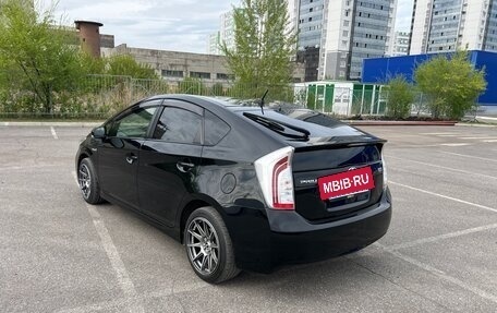 Toyota Prius, 2012 год, 1 420 000 рублей, 4 фотография
