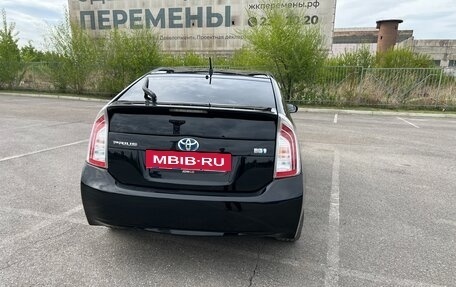 Toyota Prius, 2012 год, 1 420 000 рублей, 5 фотография
