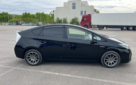 Toyota Prius, 2012 год, 1 420 000 рублей, 7 фотография