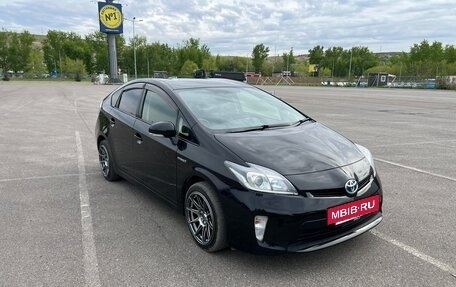 Toyota Prius, 2012 год, 1 420 000 рублей, 8 фотография