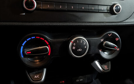 KIA Rio IV, 2021 год, 1 225 000 рублей, 20 фотография