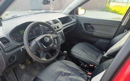 Skoda Fabia II, 2011 год, 385 000 рублей, 8 фотография