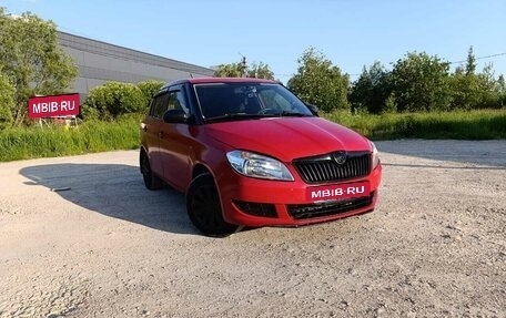 Skoda Fabia II, 2011 год, 385 000 рублей, 2 фотография