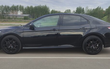 Toyota Camry, 2018 год, 2 295 000 рублей, 8 фотография